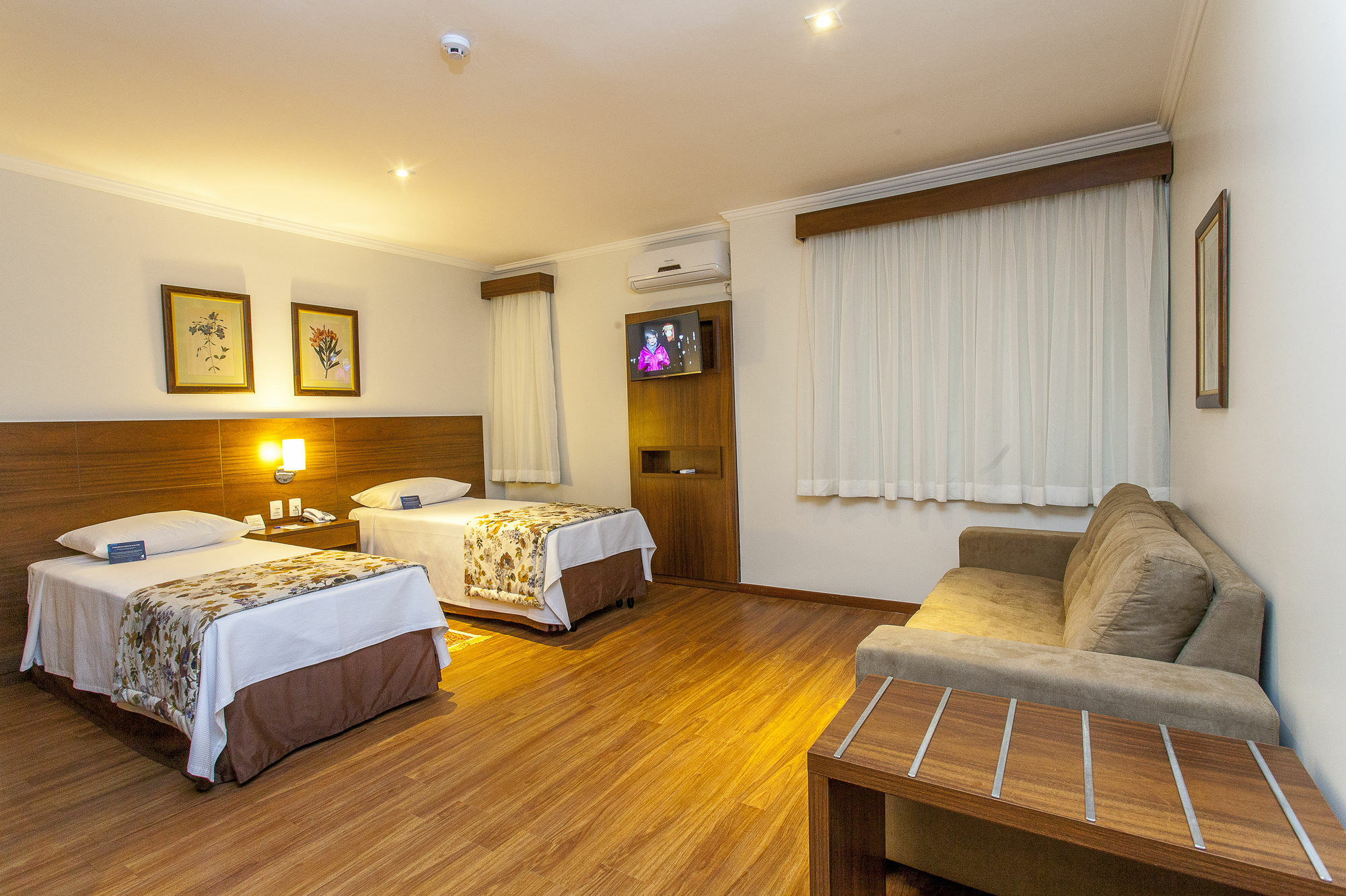 Sao Carlos Marklin Suites Εξωτερικό φωτογραφία